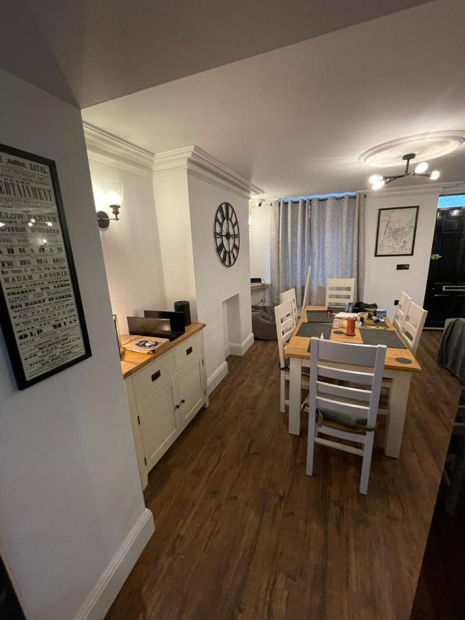 6 Church Street, Whitehaven - Perfect Deployment Location For Coast To Coast Cyclists & Hikers Eksteriør billede